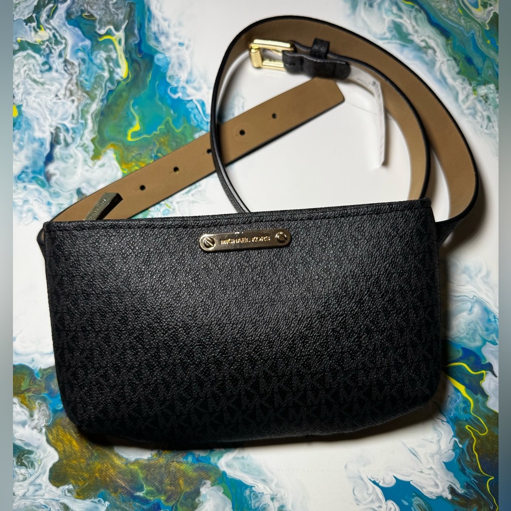 MICHAEL KORS NEW Jet Set Chain Pouchette BELT BAG never used. Tags on it